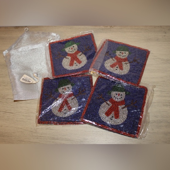 CRATE & BARREL Beaded Snowman Coasters Set of 4 BRAND NEW in packaging HOLIDAY - Picture 1 of 5